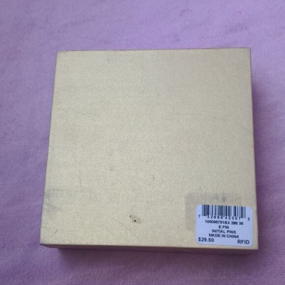 Charter Club Letter e Initial Pin - Picture 5 of 5